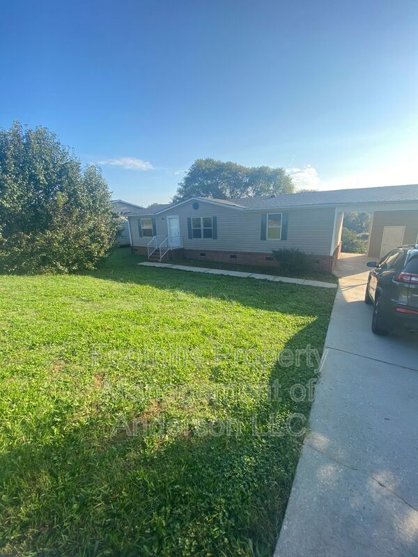 Primary Photo - 107 Lauren Flynn Dr