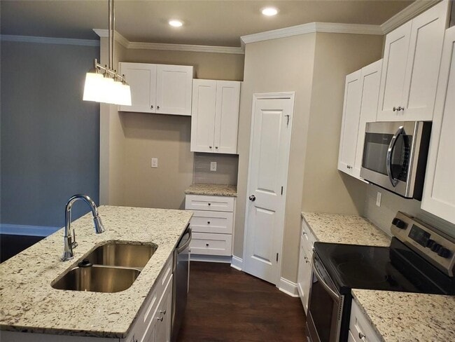 Building Photo - 4151 Fulson Dr