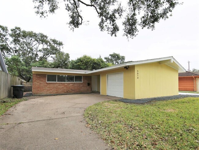 Primary Photo - 5614 Fontenelle Dr