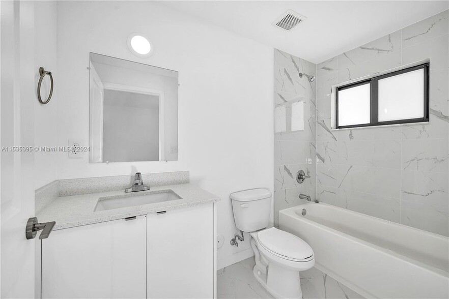 Building Photo - 22300 SW 117th Ave