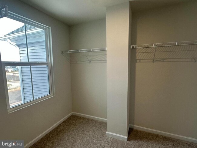 Building Photo - 2709 Apricot Dr