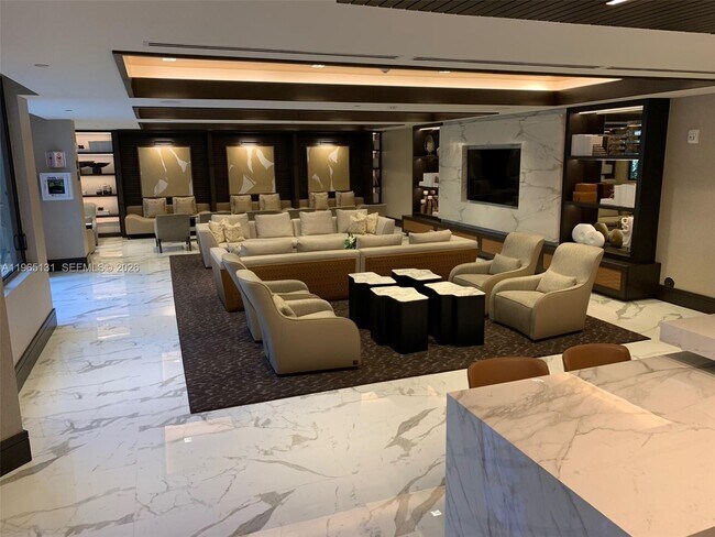 Building Photo - 301 Altara Ave