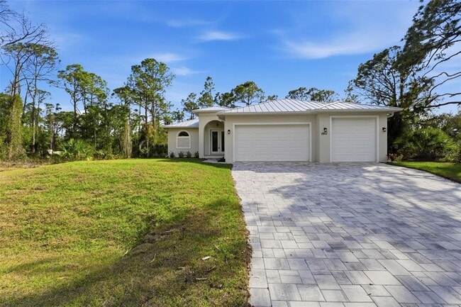 Building Photo - 5823 Burwin Ave