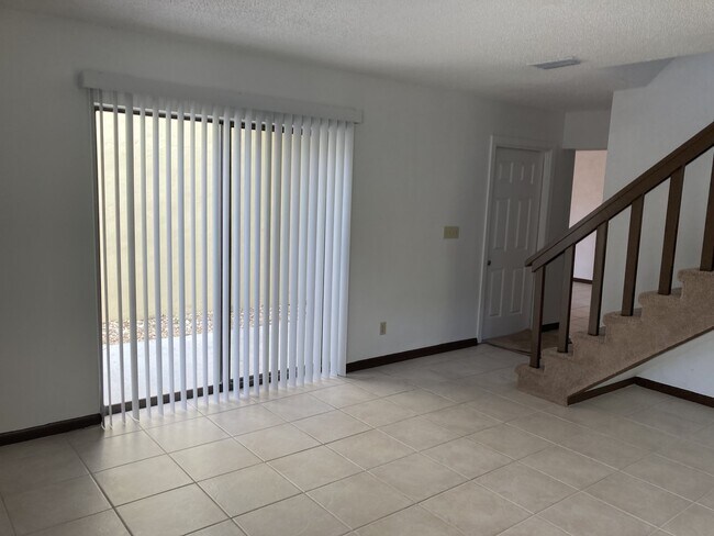 Building Photo - Indialantic Townhouse