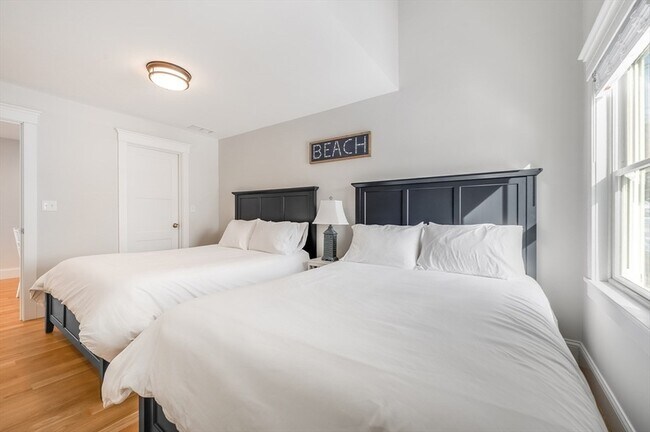 Building Photo - 6 Stanwood Pt