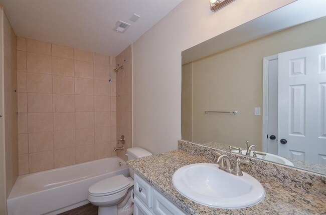 Building Photo - 5807 Cebra St