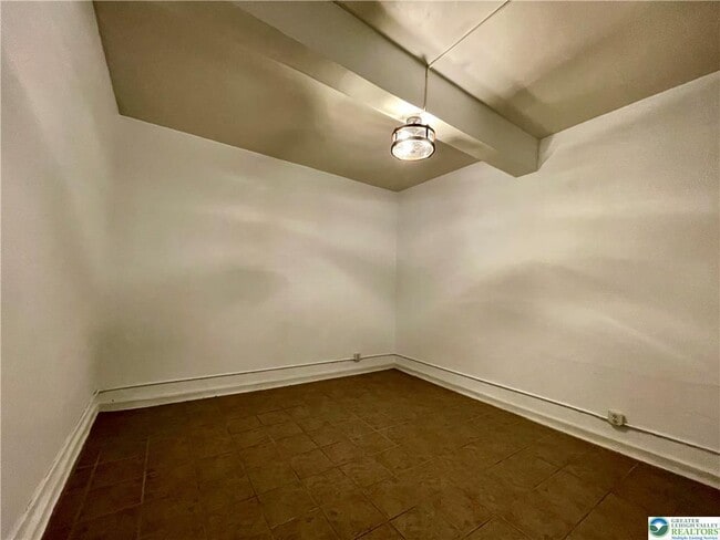 Building Photo - 147 S 4th St