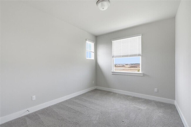 Building Photo - 135A Pinnacle Ln
