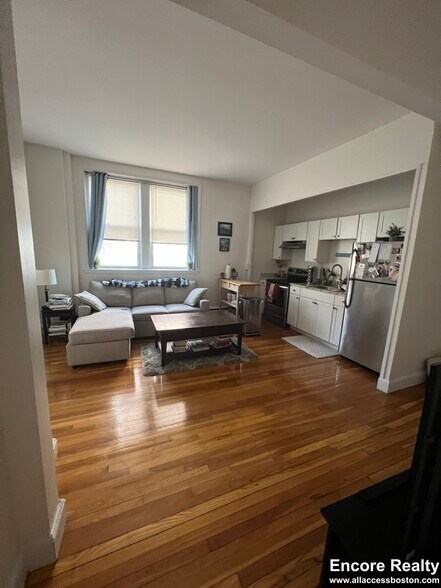 Building Photo - 202 St Paul St