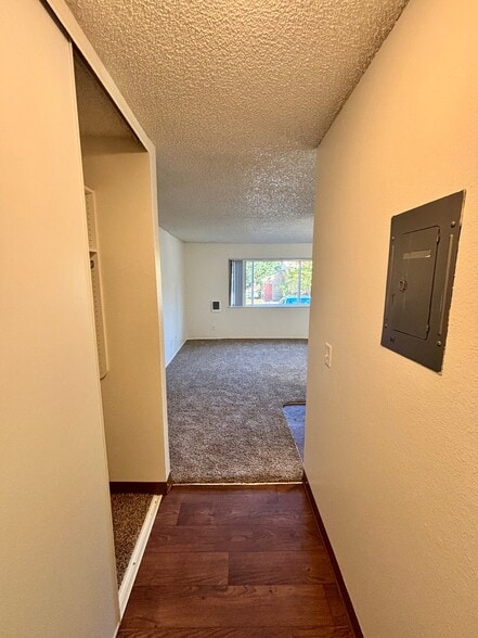 Building Photo - 3950 SW 102nd Ave