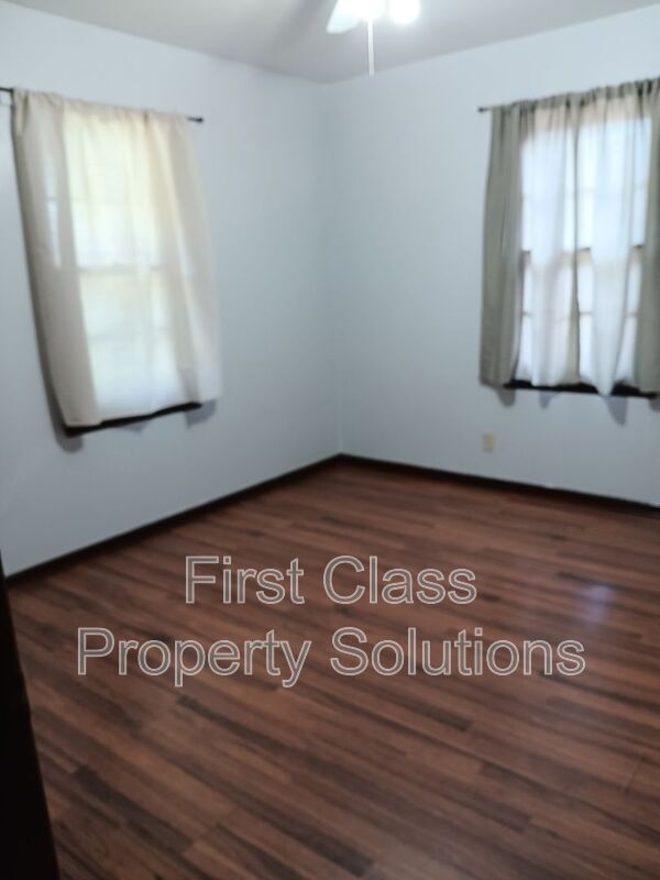 Building Photo - 2801 SW 51st St