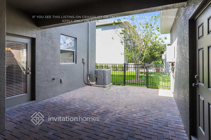 Building Photo - 6341 Shore Vista Pl