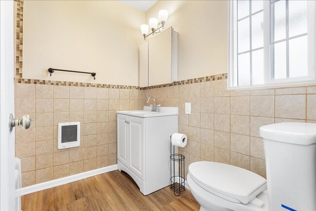 Building Photo - 2033 High St