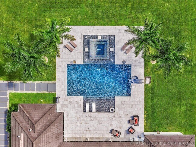 Building Photo - 6122 SW 173rd Way
