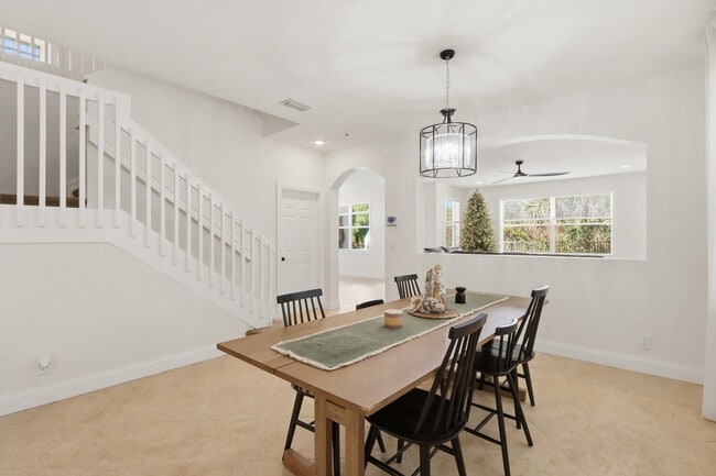 Building Photo - 1085 Center Stone Ln