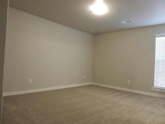 Building Photo - 6115 Appaloosa Ln