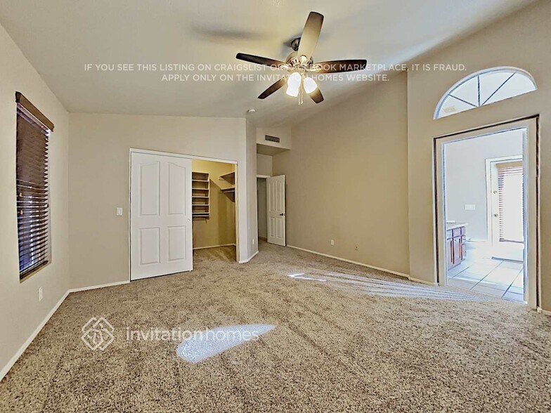 Building Photo - 2404 N 125th Dr