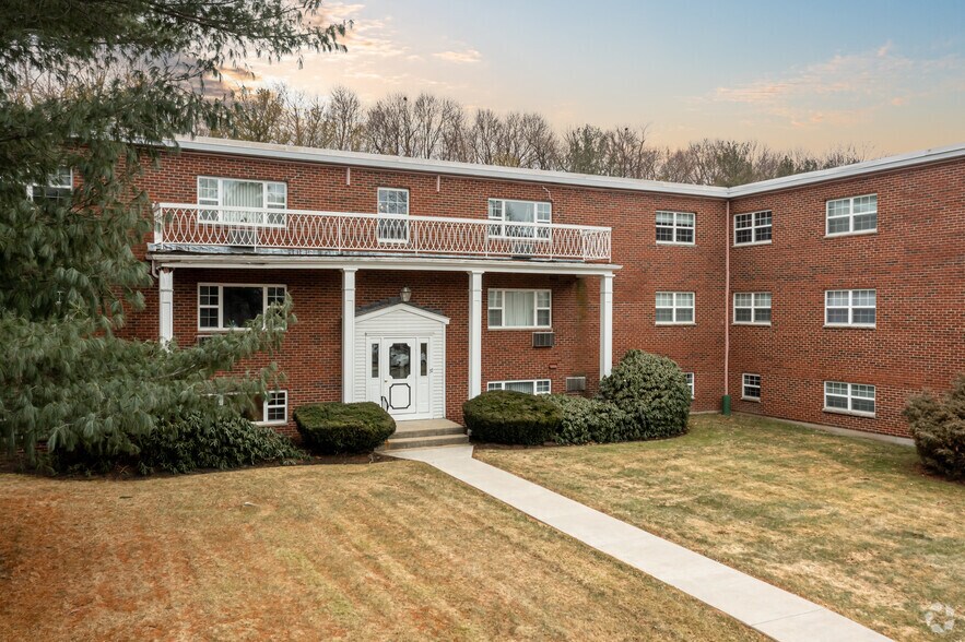 Sutton Estates 21 Harley Dr Worcester MA 01606 Apartment Finder