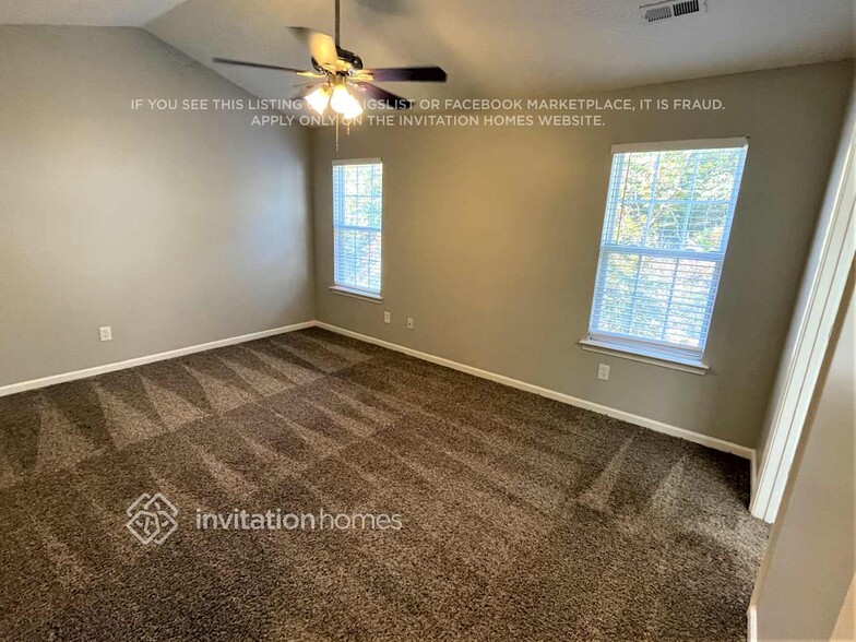 Building Photo - 9537 Green Apple Dr