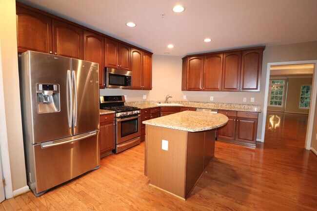 Building Photo - 4635 Battenburg Ln