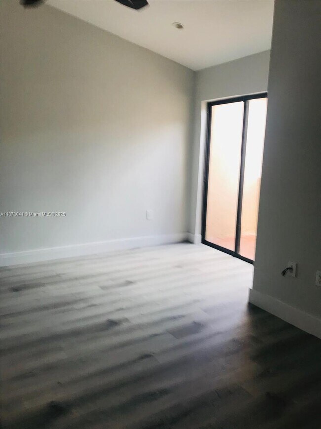 Building Photo - 11830 SW 80th St