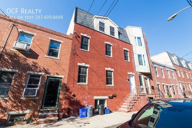Building Photo - 2623 Webster St