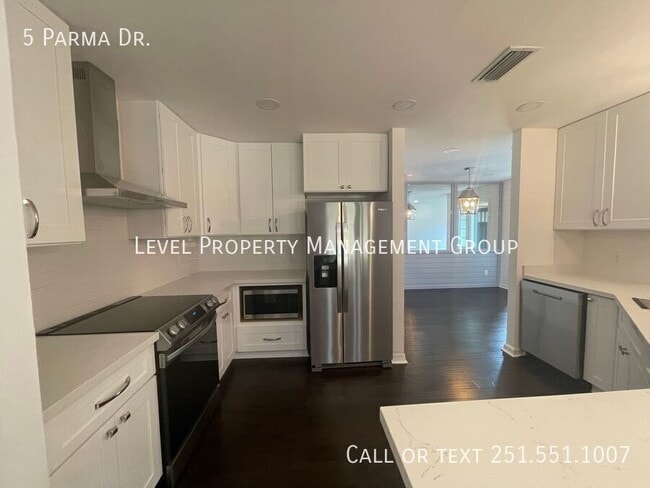 Building Photo - 5 Parma Dr