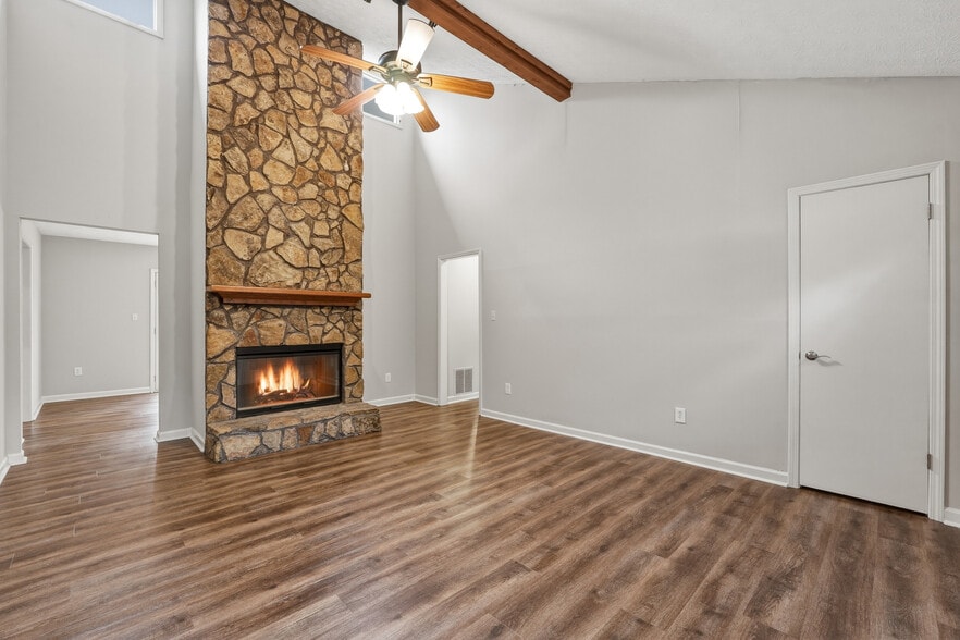 Building Photo - 4357 Marjorie Road Southwest