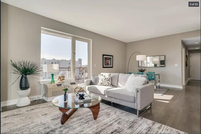 Building Photo - 3312 Hudson Ave