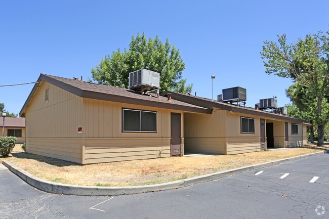 Building Photo - Kings View Apartments