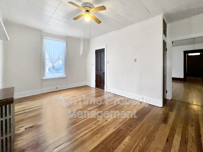 Building Photo - 825-827 Hamilton Boulevard - 827