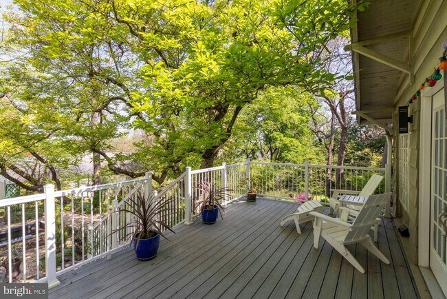 Building Photo - 9343 Stenton Ave