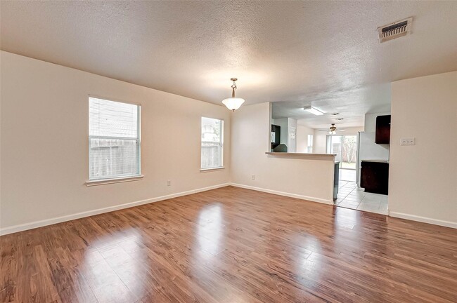 Building Photo - 7910 Raven Creek Ln