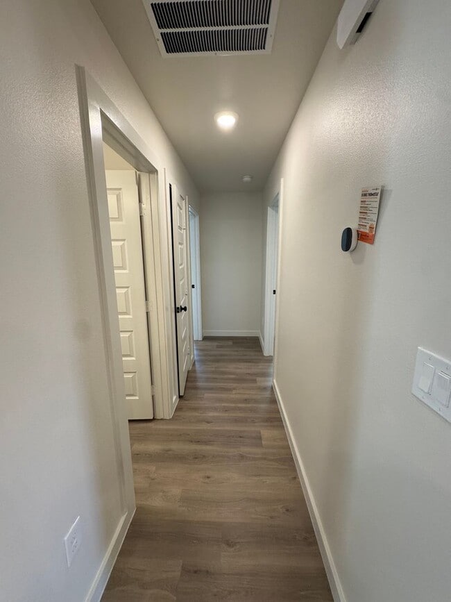 Building Photo - New built in Homestaed 2025 Large 3/2/2
