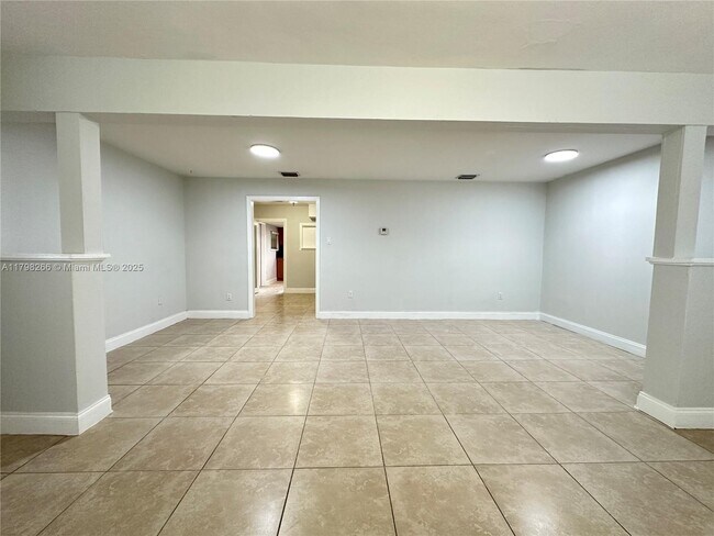 Building Photo - 2811 NW 88th St