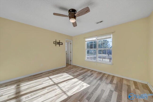 Building Photo - 316 Buffalo Creek Dr
