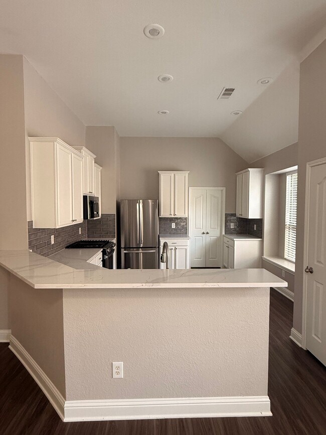 Building Photo - 3105 Whispering Pine Blvd