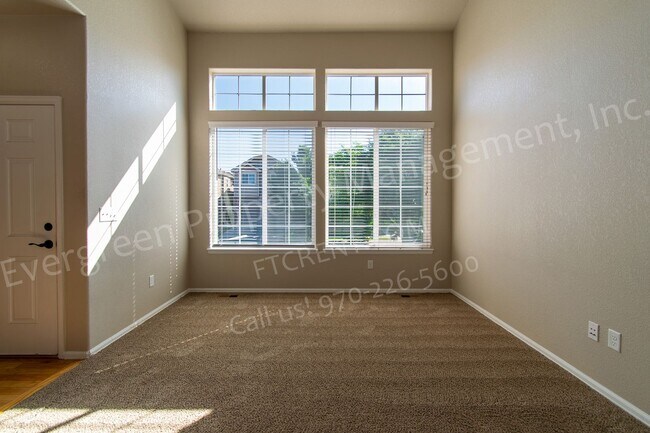 Building Photo - 3015 Denver Dr