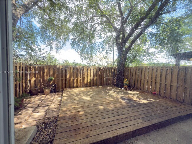 Building Photo - 16549 SW 78th Terrace