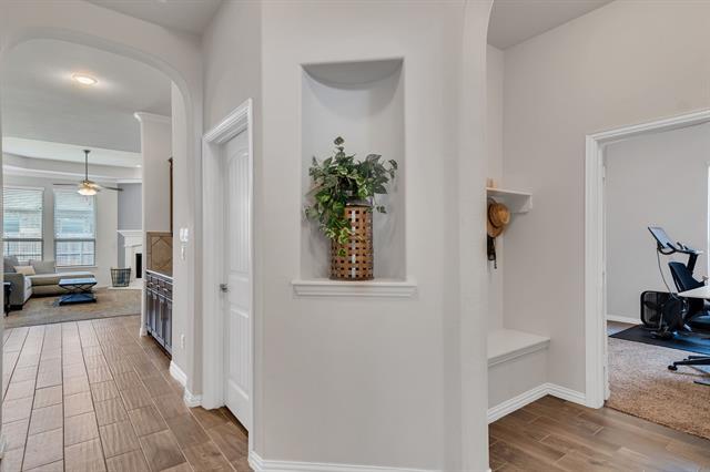 Building Photo - 12821 Coast Wy