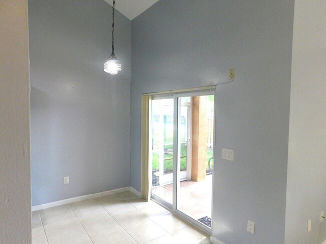 Building Photo - 2470 NW 99th Way