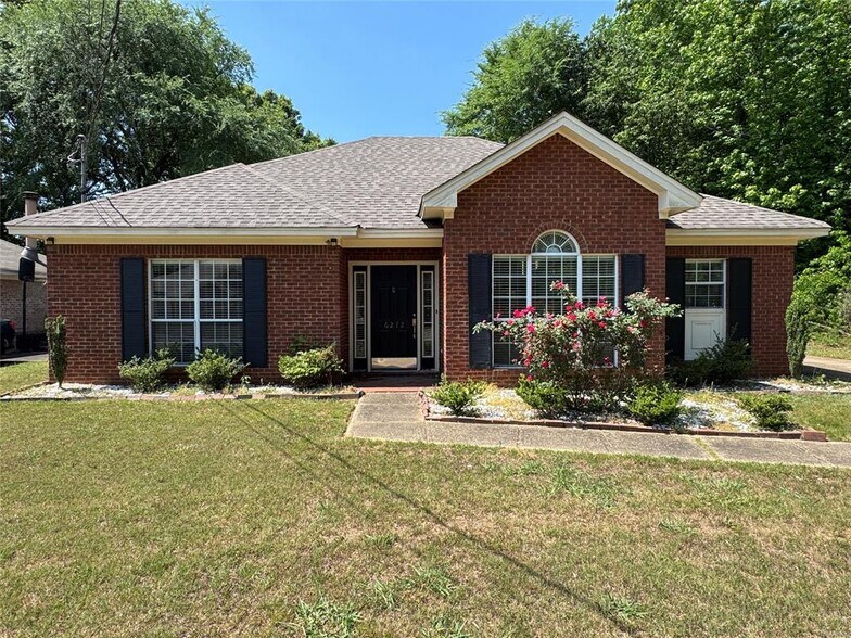 Building Photo - 6272 Deerwood Dr