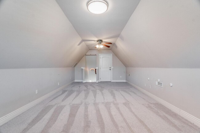 Building Photo - Charming 3-Bedroom Home for Rent in Fayett...