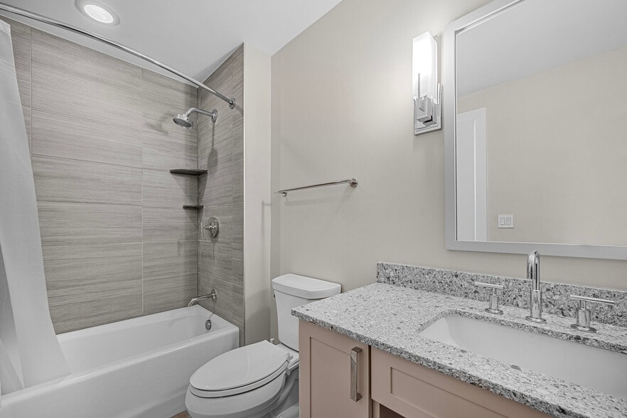 Bathroom 2 - 4960 Fairmont Ave