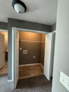 Building Photo - 6213 Hickory Ln Cir