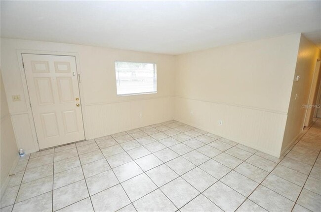 Building Photo - 4924 Pilgrim Ln