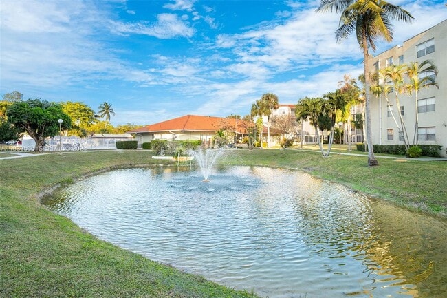 Building Photo - 1820 SW 81st Ave