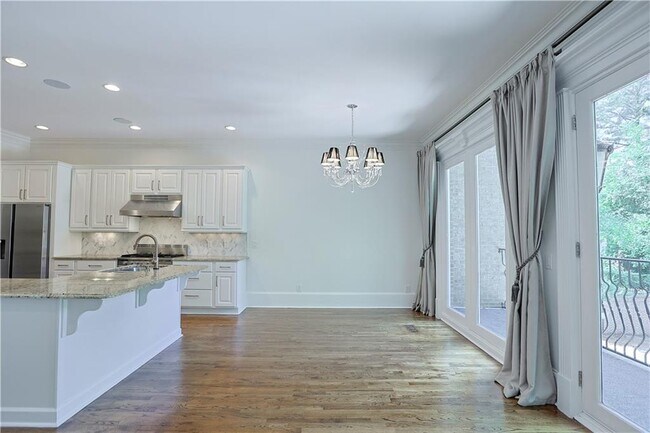 Building Photo - 1296 Lenox Park Blvd NE