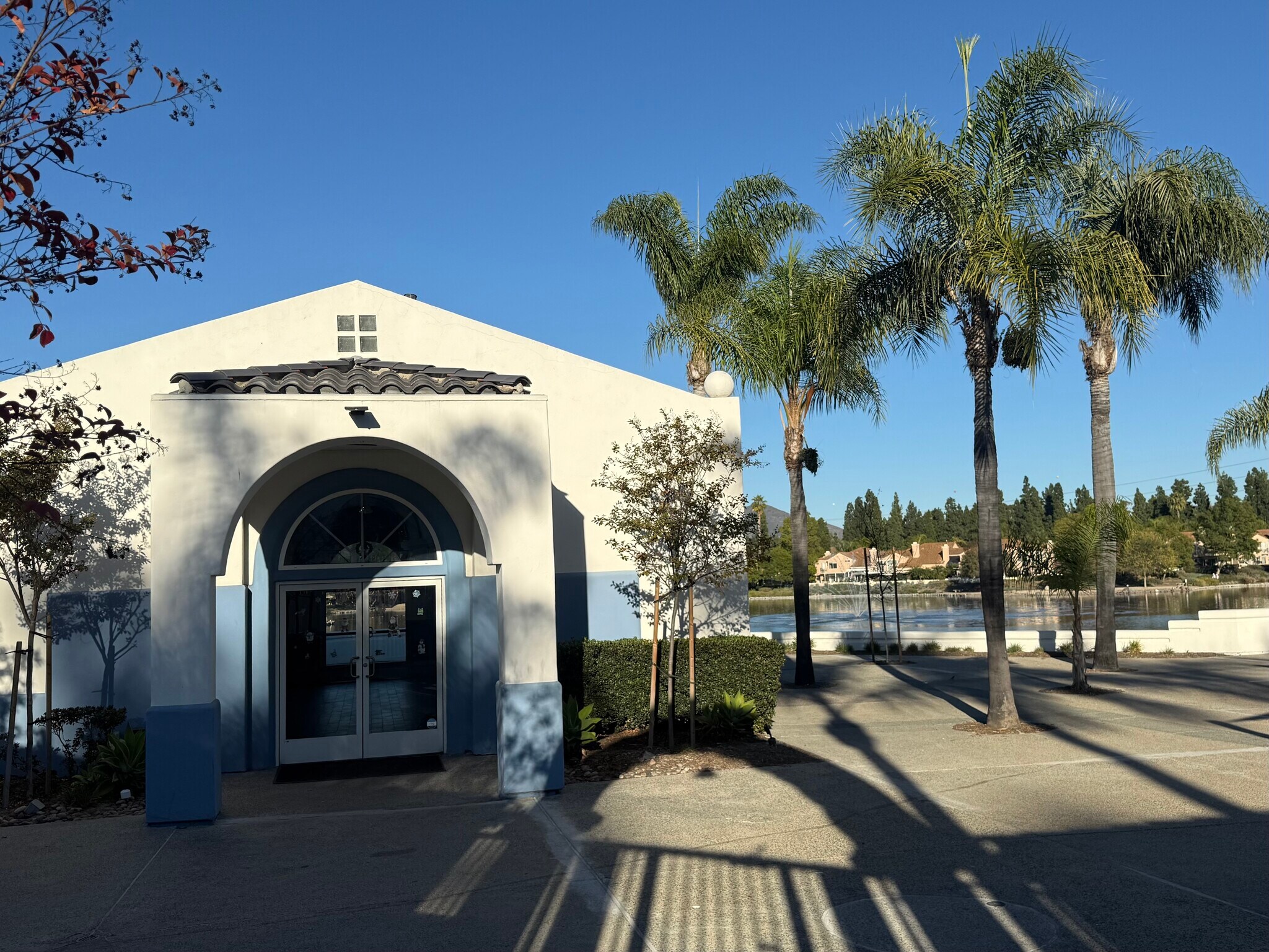 Building Photo - 2109 Northshore Dr