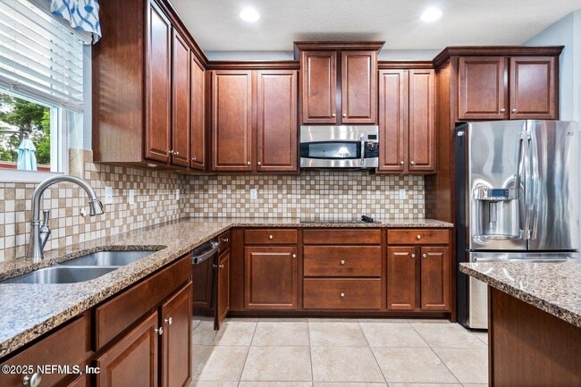 Building Photo - 11725 Paddock Gates Dr